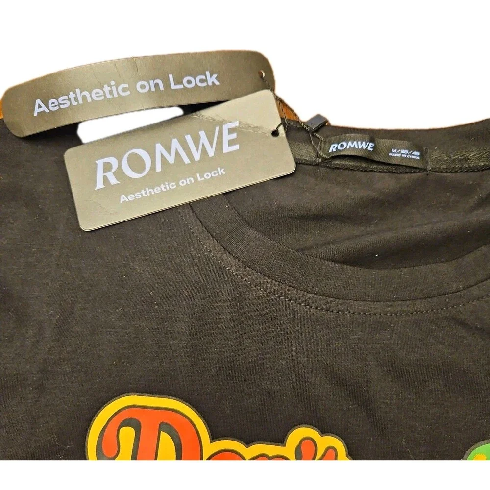 Don't Talk to Strangers Alien Retro Dark Humor TShirt, Size Medium (38/48) - Picture 4 of 5
